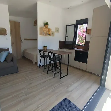 Hébergement de vacances Avec Terrasse, Nature, A 15 Min A Pied