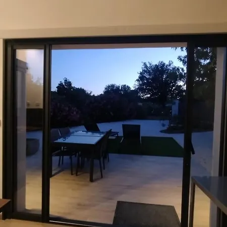 Avec Terrasse, Nature, A 15 Min A Pied